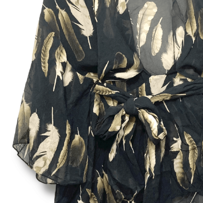Blusa Animale Cinza com Bege Estampa Penas Tamanho 36 - Imagem 2
