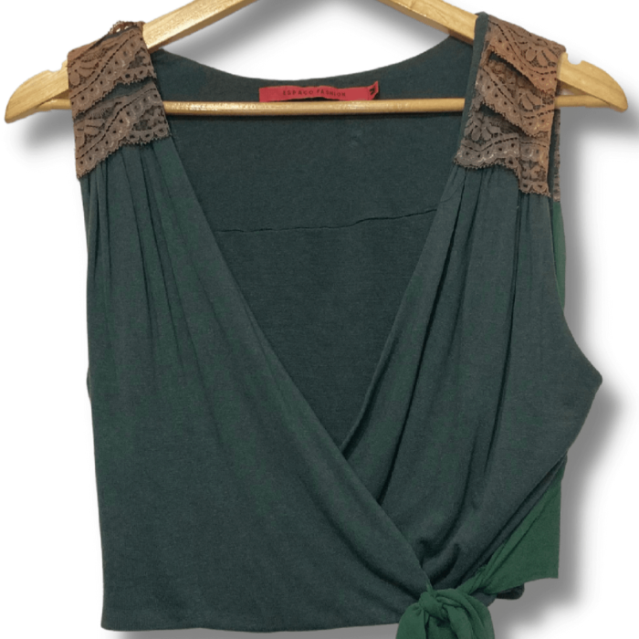 Blusa Cropped Espaço Fashion Verde Lisa com Renda Tamanho M - Imagem 2