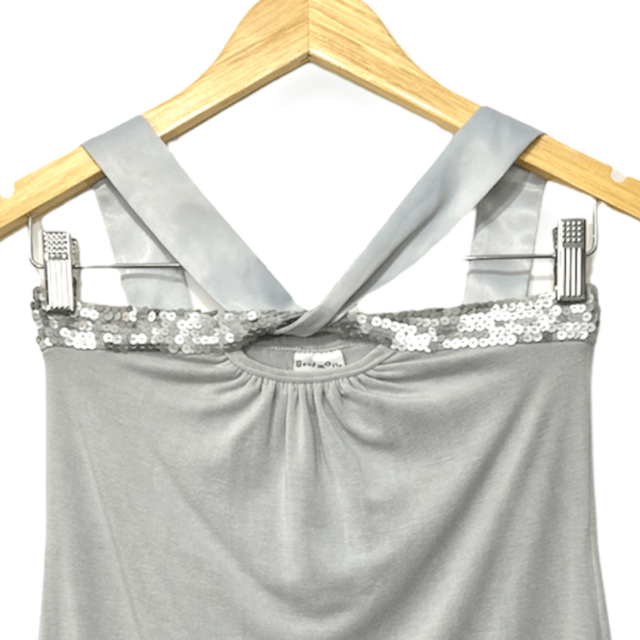 Blusa Grizon Cinza Claro Lisa com Cetim e Paetês Tamanho P NOVA - Imagem 2