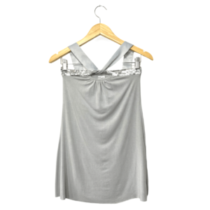 alt="Blusa Grizon Tomara Que Caia Cinza Claro Lisa Detalhes em Cetim e Paetês Referência 0010 Tamanho"