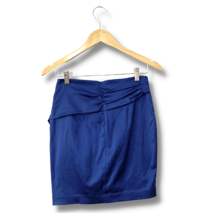 alt=”Saia-Eclectic-Azul Royal-Lisa-com Pregas-P-M-PRM0006det3”