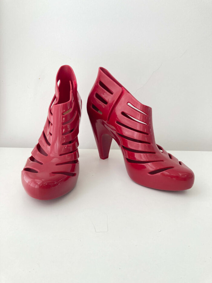 alt="Sapato-Melissa-Vermelho-Plástico-38-AFL0055f"