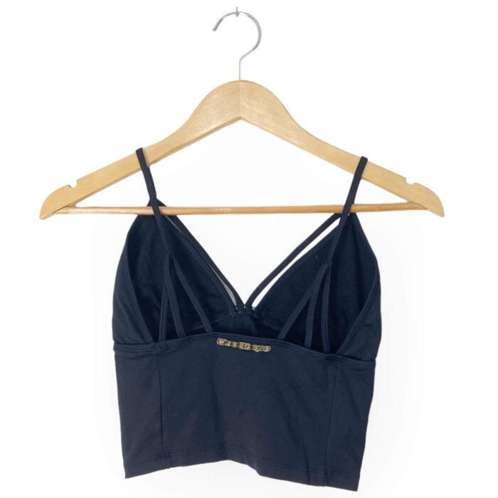 alt="Blusa-Cropped-One-Shape-Preta-Lisa-P-PRM0017c"