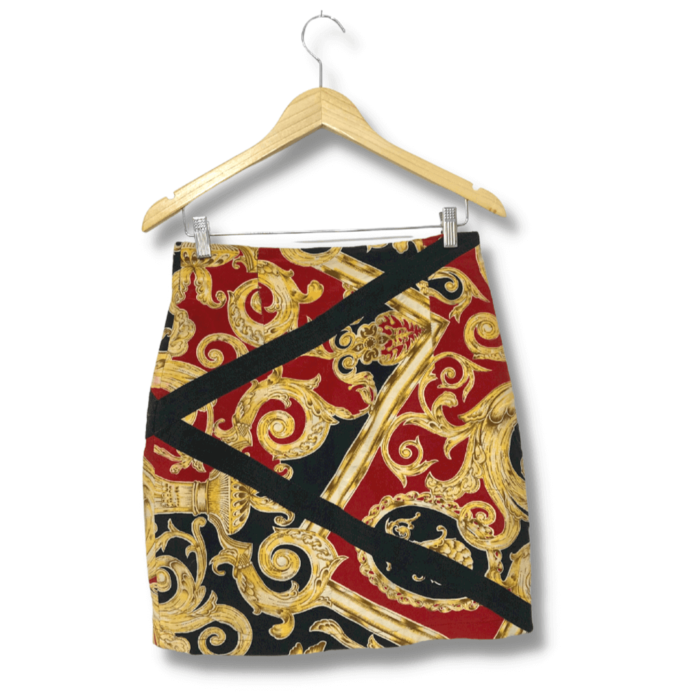 alt="Saia-Spezzato-Vermelho-Amarelo-Preto-Branco-Estampa-Rococo-42-AFL0033f"