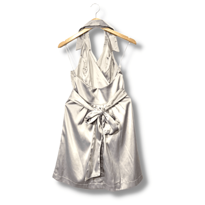 alt="Vestido-Verty-Cinza-Claro-Prateado-Liso-Transpassado-Cetim-P-AFL0027c"