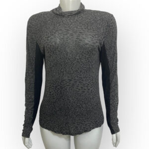 alt="Blusa-Shoulder-Preta-Cinza-Oncinha-G-VCC0035f"