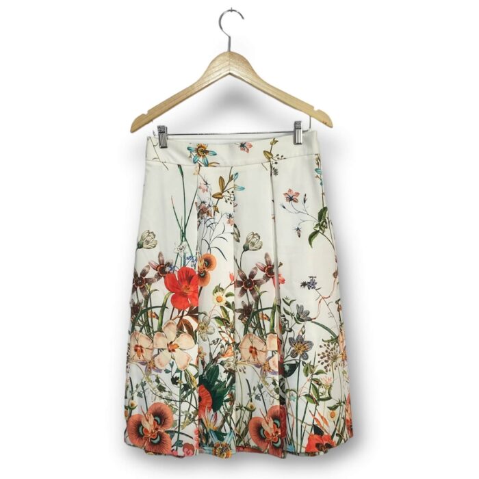 alt="Saia-Zara-Colorida- Botanica-G-FMM0018f"