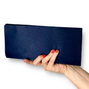 alt="Bolsa-Carteira-Azul-Marinho-Cetim-FMM0102 1"