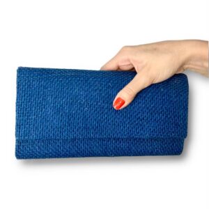 alt="Bolsa-Carteira-Azul-Royal-Rafia-FMM0101 1"